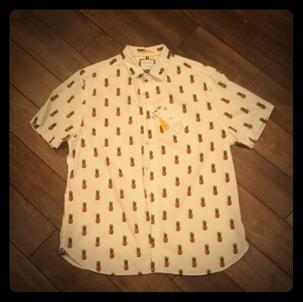 Shirt sleeve pineapple print shirt